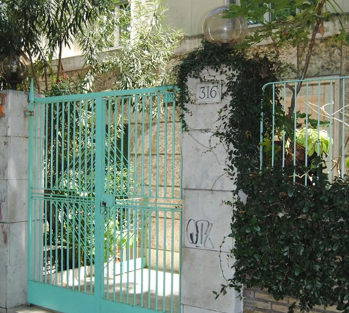Cineroma B&B Bed & Breakfast